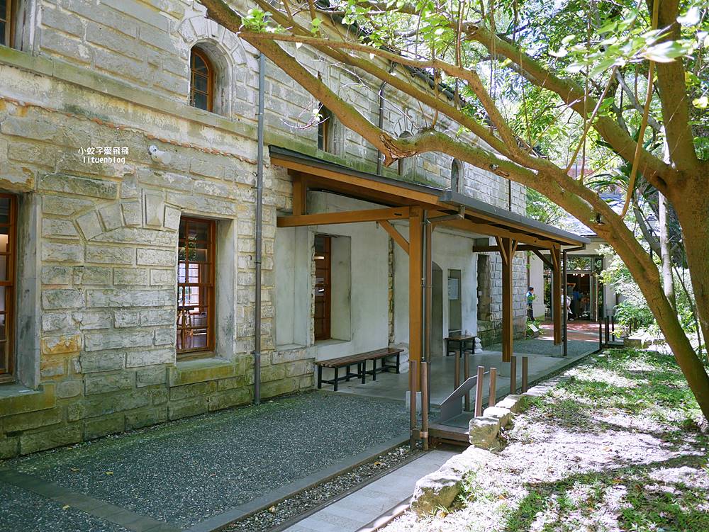 「國立臺灣博物館南門館」日治時期樟腦鴉片製造廠，超美水池紅樓小白宮