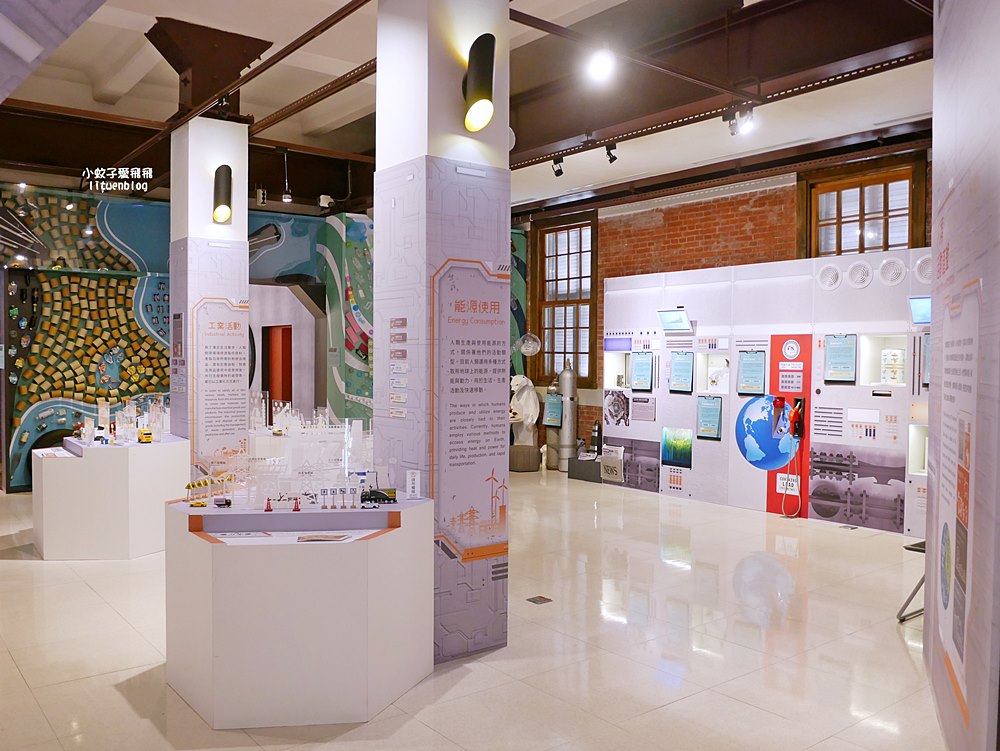 「國立臺灣博物館南門館」日治時期樟腦鴉片製造廠,超美水池紅樓小白宮 「國立臺灣博物館南門館」日治時期樟腦鴉片製造廠,超美水池紅樓小白宮