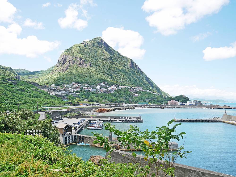 水湳洞秘境「大野狼與小綿羊岩」動感優美的天然海蝕岩ig熱點