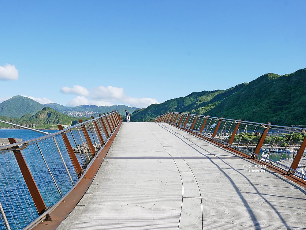 望海巷跨海景觀橋、八斗子車站北台灣最美的跨海自行車步道與鐵道