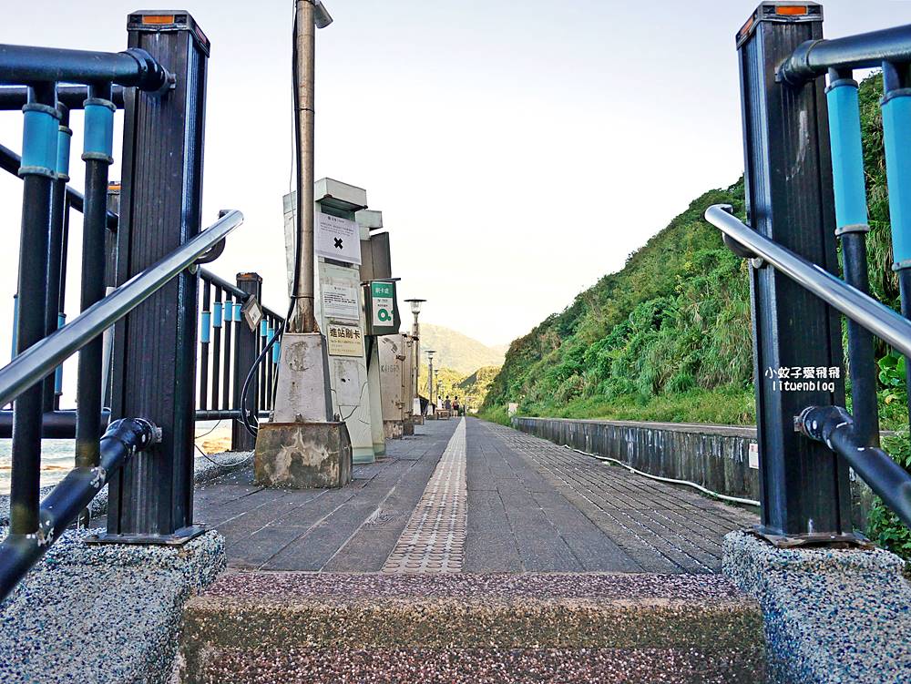 望海巷跨海景觀橋、八斗子車站北台灣最美的跨海自行車步道與鐵道