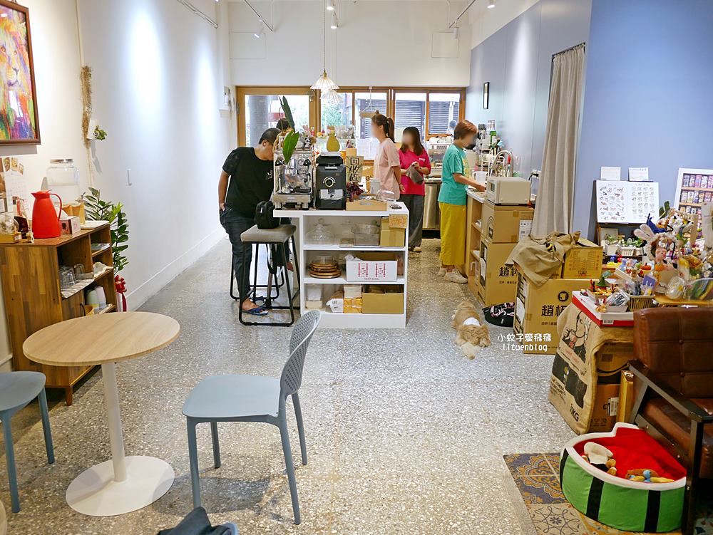 三峽咖啡「ED Coffee一滴咖啡館」手作甜點寵物友善,店狗也很親人 三峽咖啡「ED Coffee一滴咖啡館」手作甜點寵物友善,店狗也很親人