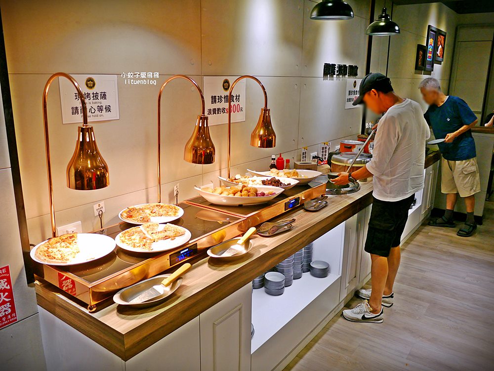 二訪「貴族世家mini大安信義店」排餐+自助吧吃到飽不用300元還免服務費 二訪「貴族世家mini大安信義店」排餐+自助吧吃到飽不用300元還免服務費