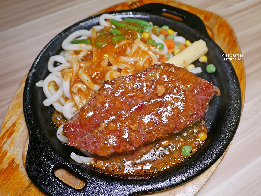 二訪「貴族世家mini大安信義店」排餐+自助吧吃到飽不用300元還免服務費 二訪「貴族世家mini大安信義店」排餐+自助吧吃到飽不用300元還免服務費