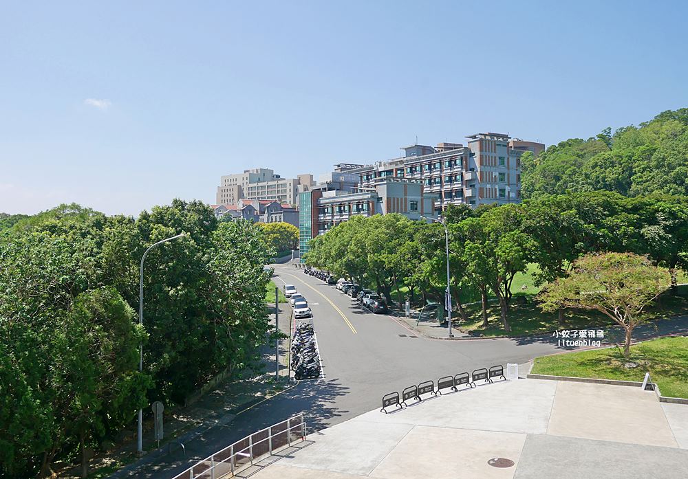 北投景點「國立臺北藝術大學」關渡平原大屯山遼闊景觀，台灣首座大學美術館關渡美術館