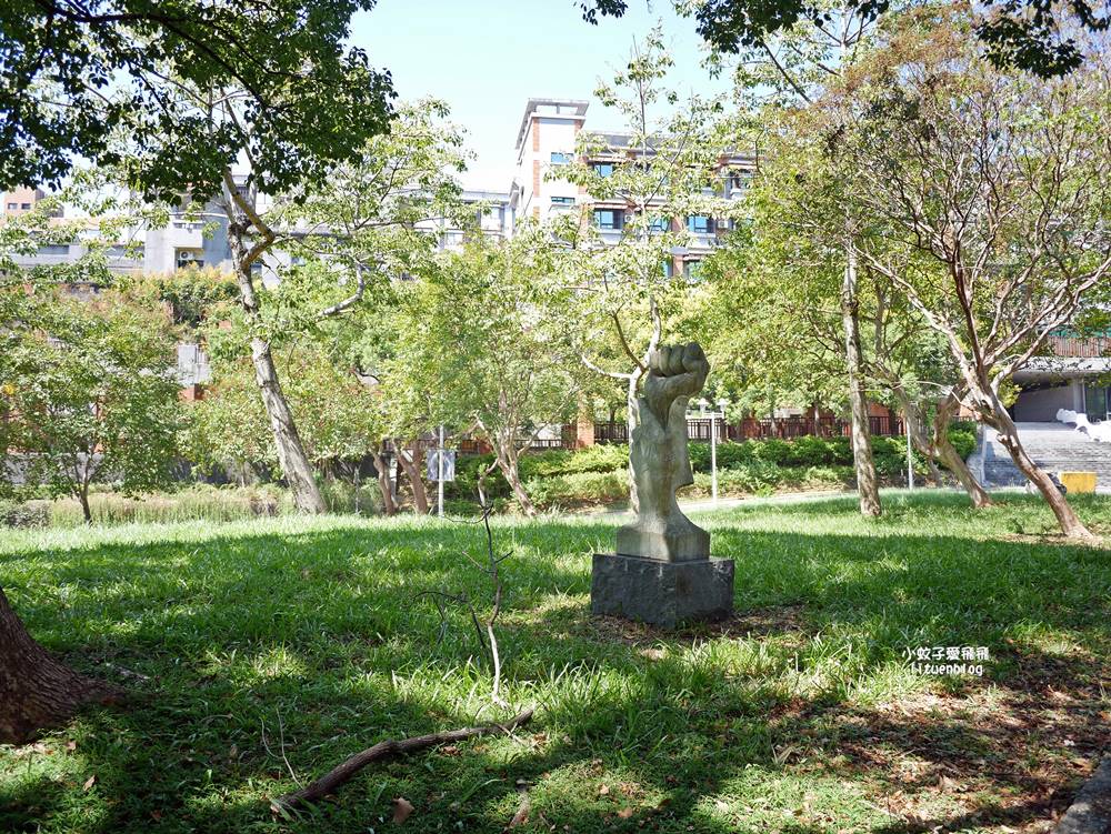 北投景點「國立臺北藝術大學」關渡平原大屯山遼闊景觀，台灣首座大學美術館關渡美術館