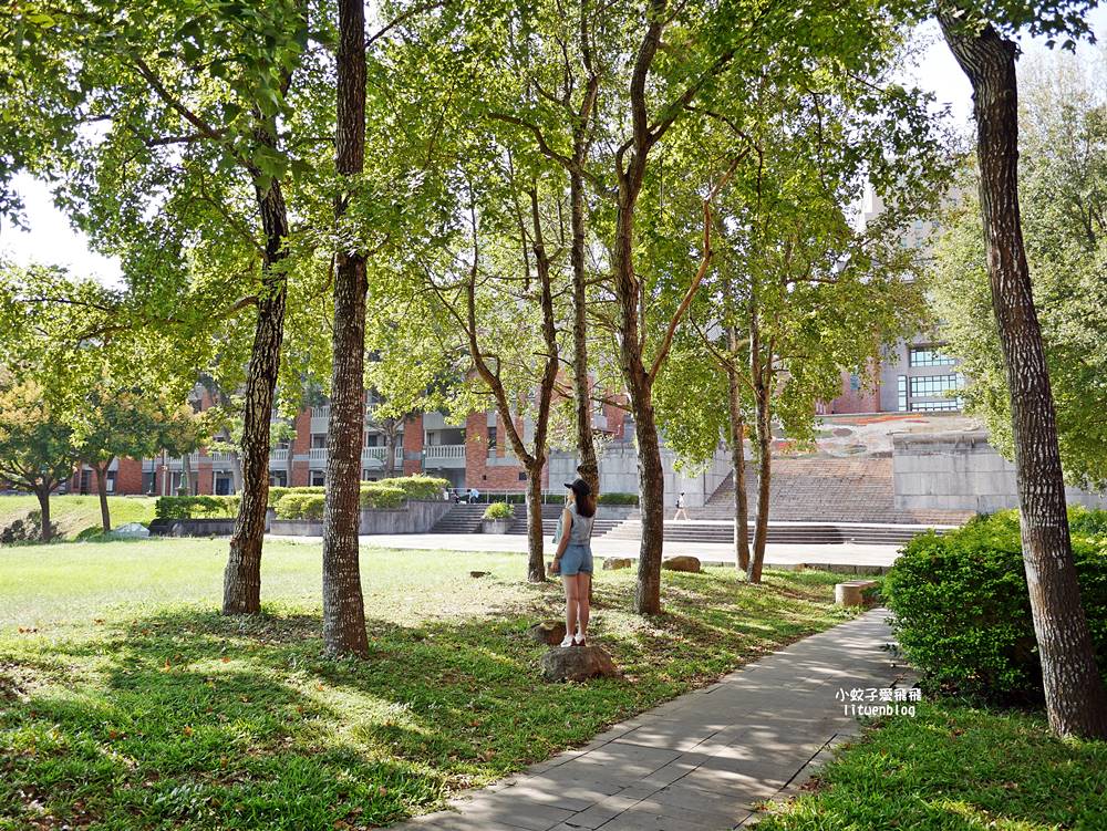 北投景點「國立臺北藝術大學」關渡平原大屯山遼闊景觀,台灣首座大學美術館關渡美術館 北投景點「國立臺北藝術大學」關渡平原大屯山遼闊景觀,台灣首座大學美術館關渡美術館