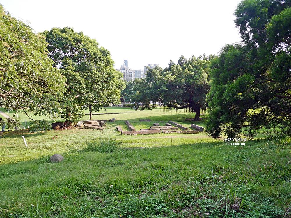 北投景點「國立臺北藝術大學」關渡平原大屯山遼闊景觀,台灣首座大學美術館關渡美術館 北投景點「國立臺北藝術大學」關渡平原大屯山遼闊景觀,台灣首座大學美術館關渡美術館