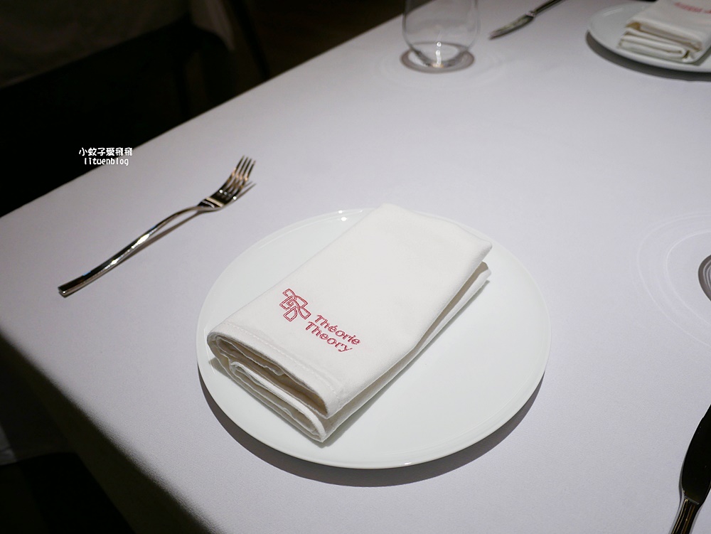台北高檔餐廳「Theorie Theory」法式牛排館理性ｘ藝術乾式熟成的高級饗宴