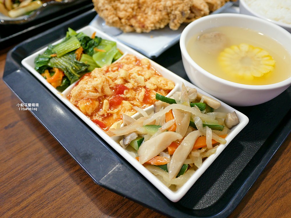 士林美食「胃太小私房菜」家常菜套餐選擇豐富&老闆自釣魚私房料理