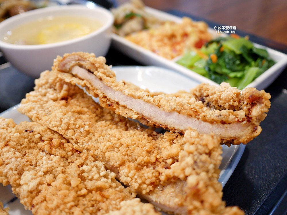 士林美食「胃太小私房菜」家常菜套餐選擇豐富&老闆自釣魚私房料理