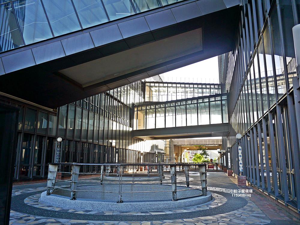 三峽景點「國立臺北大學圖書館」曾獲PTT推薦全台最美大學圖書館前三名 三峽景點「國立臺北大學圖書館」曾獲PTT推薦全台最美大學圖書館前三名