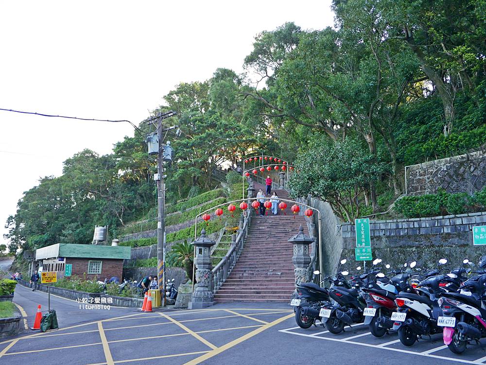 「碧山巖藝文休閒中心」咖啡隨喜價不限時賞大台北百萬景觀 「碧山巖藝文休閒中心」咖啡隨喜價不限時賞大台北百萬景觀