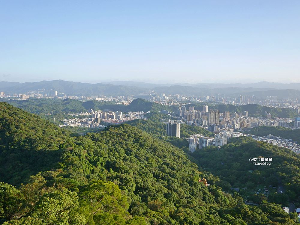 「碧山巖藝文休閒中心」咖啡隨喜價不限時賞大台北百萬景觀 「碧山巖藝文休閒中心」咖啡隨喜價不限時賞大台北百萬景觀