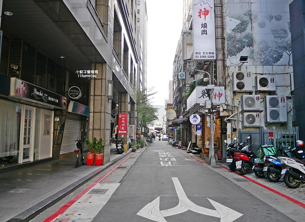 雙城街夜市美食「台灣人ㄟ脆皮鮮奶甜甜圈晴光店」超人氣台式甜甜圈冷掉一樣好吃