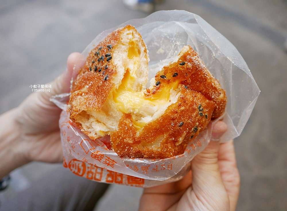 雙城街夜市美食「台灣人ㄟ脆皮鮮奶甜甜圈晴光店」超人氣台式甜甜圈冷掉一樣好吃 雙城街夜市美食「台灣人ㄟ脆皮鮮奶甜甜圈晴光店」超人氣台式甜甜圈冷掉一樣好吃