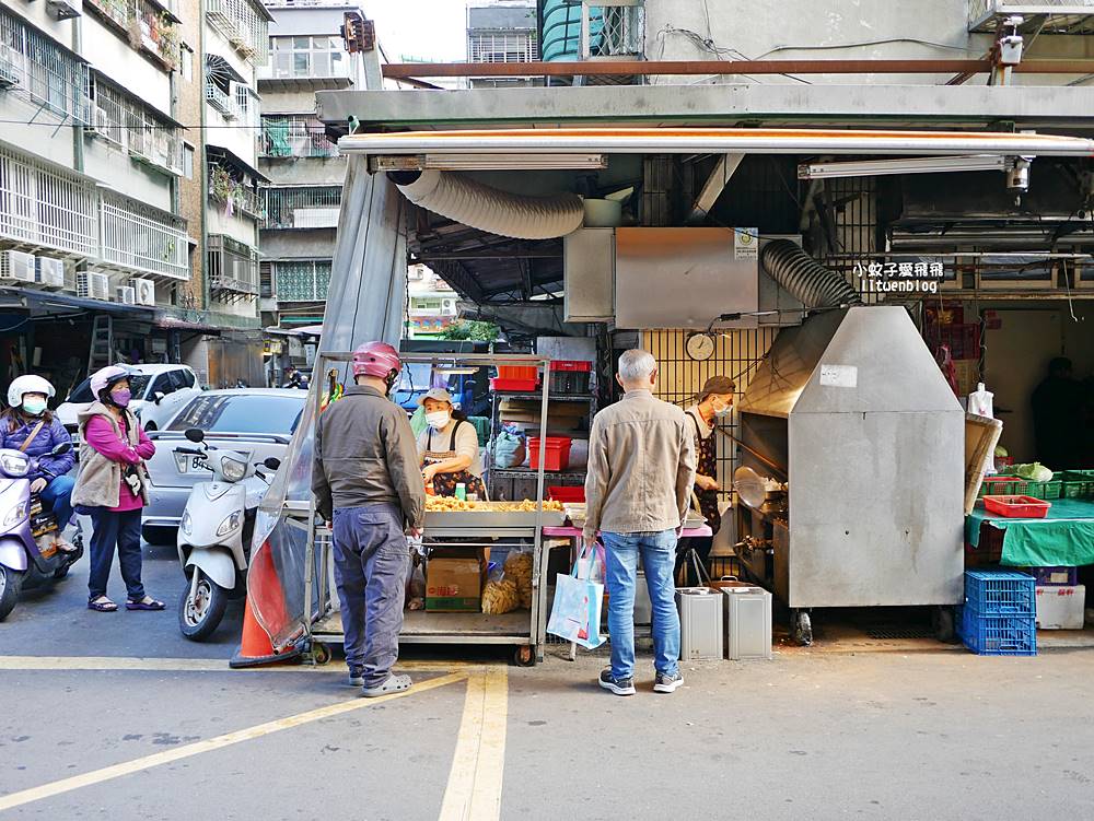 關渡美食「關渡市場鮮炸雞」賣30年超熱銷炸物，新鮮乾淨好吃