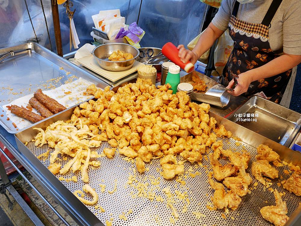 關渡美食「關渡市場鮮炸雞」賣30年超熱銷炸物，新鮮乾淨好吃