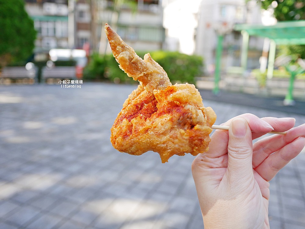 關渡美食「關渡市場鮮炸雞」賣30年超熱銷炸物，新鮮乾淨好吃