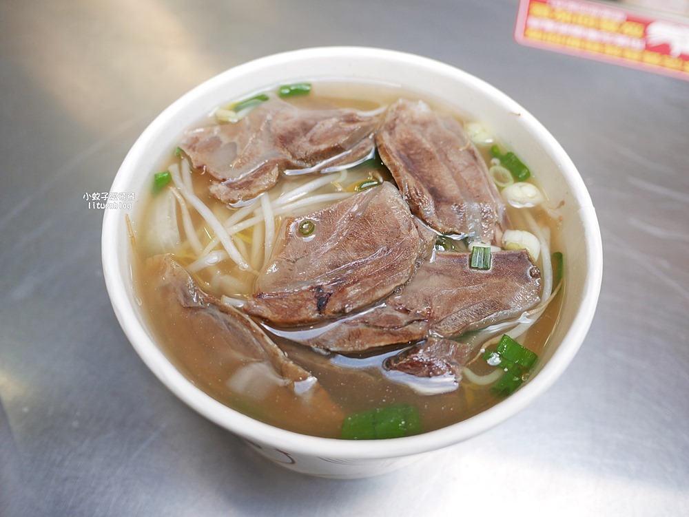 關渡美食「阮Q臭豆腐」巷仔內的人氣軟Q臭豆腐與越南牛肉米線