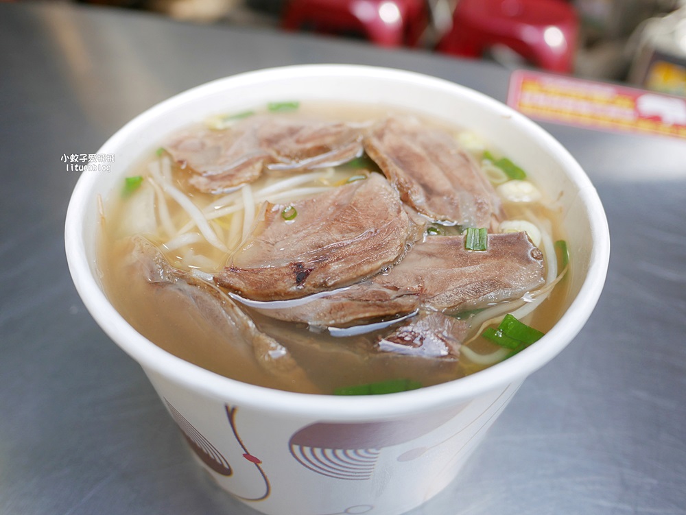 關渡美食「阮Q臭豆腐」巷仔內的人氣軟Q臭豆腐與越南牛肉米線