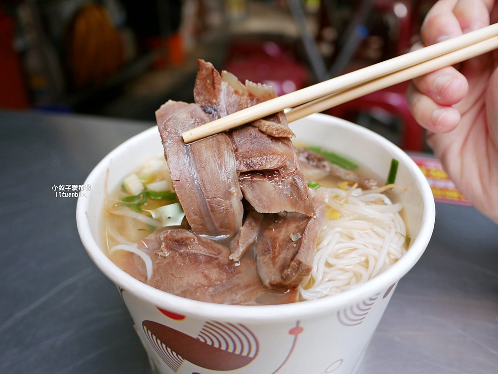 關渡美食「阮Q臭豆腐」巷仔內的人氣軟Q臭豆腐與越南牛肉米線