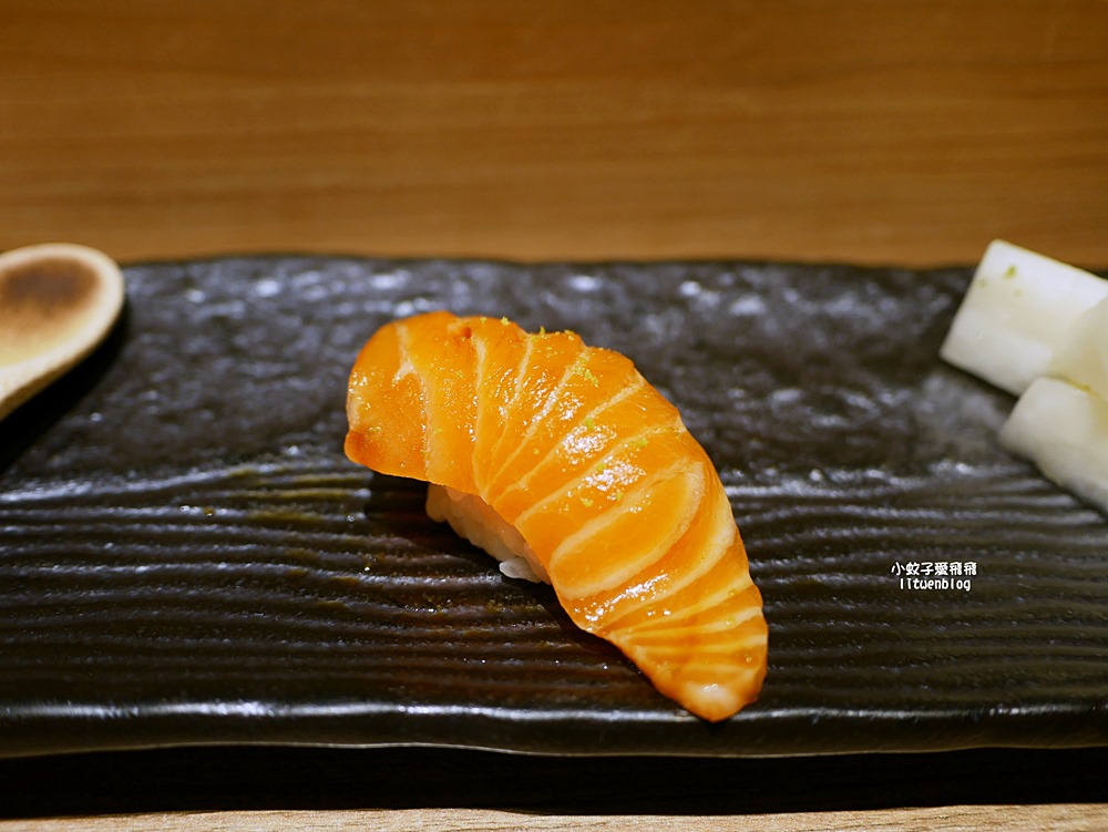 內湖湖光市場「仁壽司」無菜單板前壽司料理，無菜單板前壽司料理都是主顧客