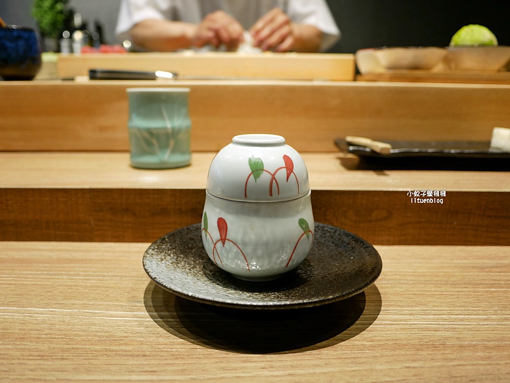 內湖湖光市場「仁壽司」無菜單板前壽司料理，無菜單板前壽司料理都是主顧客