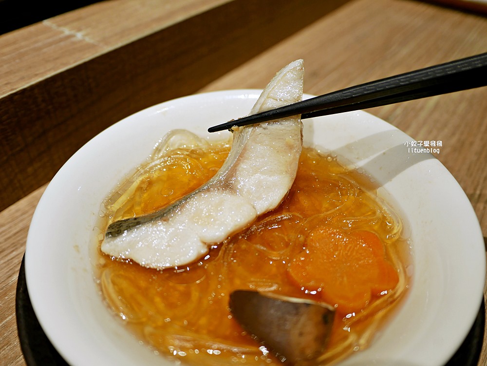 內湖湖光市場「仁壽司」無菜單板前壽司料理，無菜單板前壽司料理都是主顧客