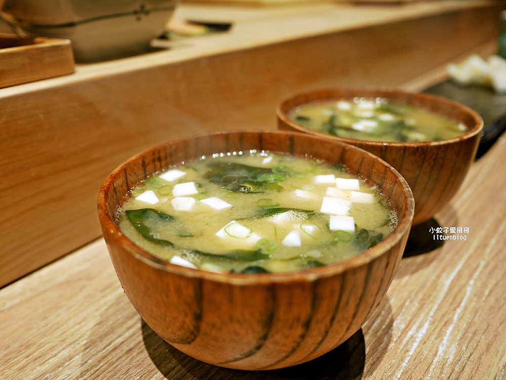 內湖湖光市場「仁壽司」無菜單板前壽司料理，無菜單板前壽司料理都是主顧客