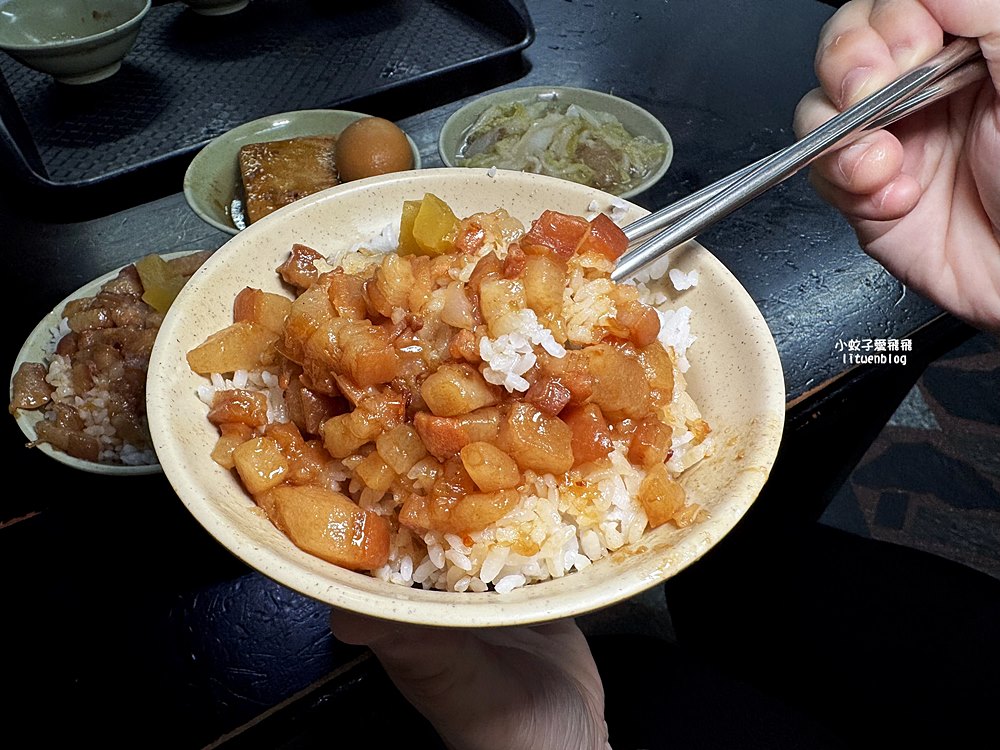 三重美食「店小二魯肉飯」近6000則評論必比登推介,鄉民欽點必吃魯肉飯名店之一 三重美食「店小二魯肉飯」近6000則評論必比登推介,鄉民欽點必吃魯肉飯名店之一