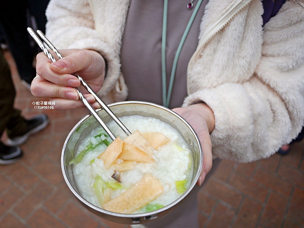 苗栗景點「白沙屯拱天宮」最有個性的媽祖，粉紅超跑的魅力與在地美食小吃