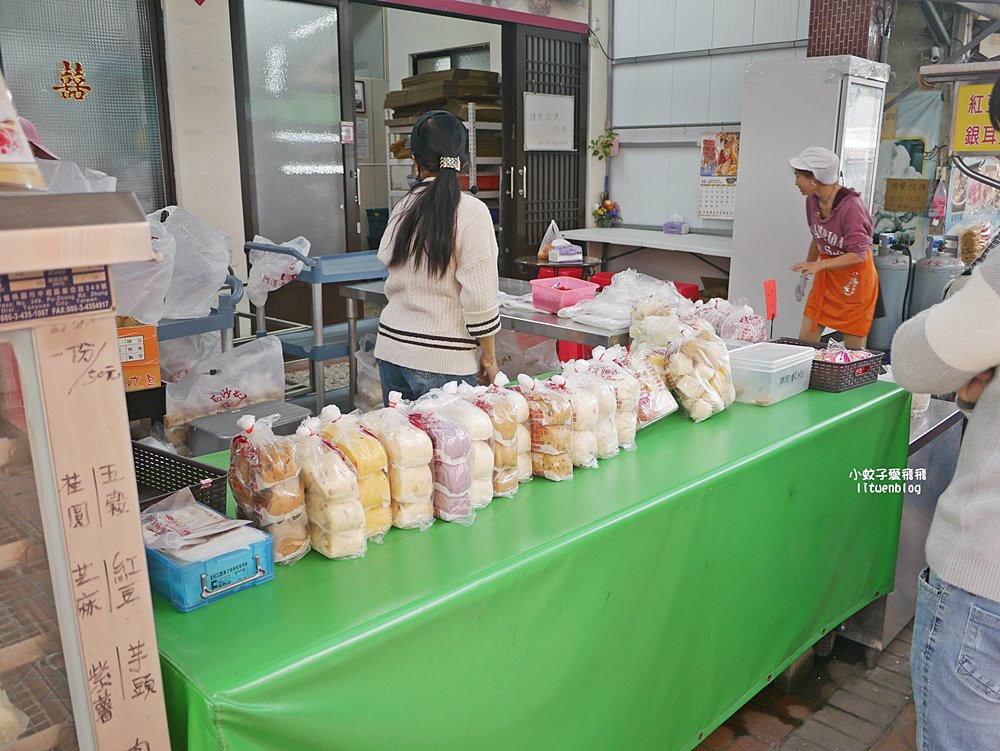 苗栗景點「白沙屯拱天宮」最有個性的媽祖，粉紅超跑的魅力與在地美食小吃