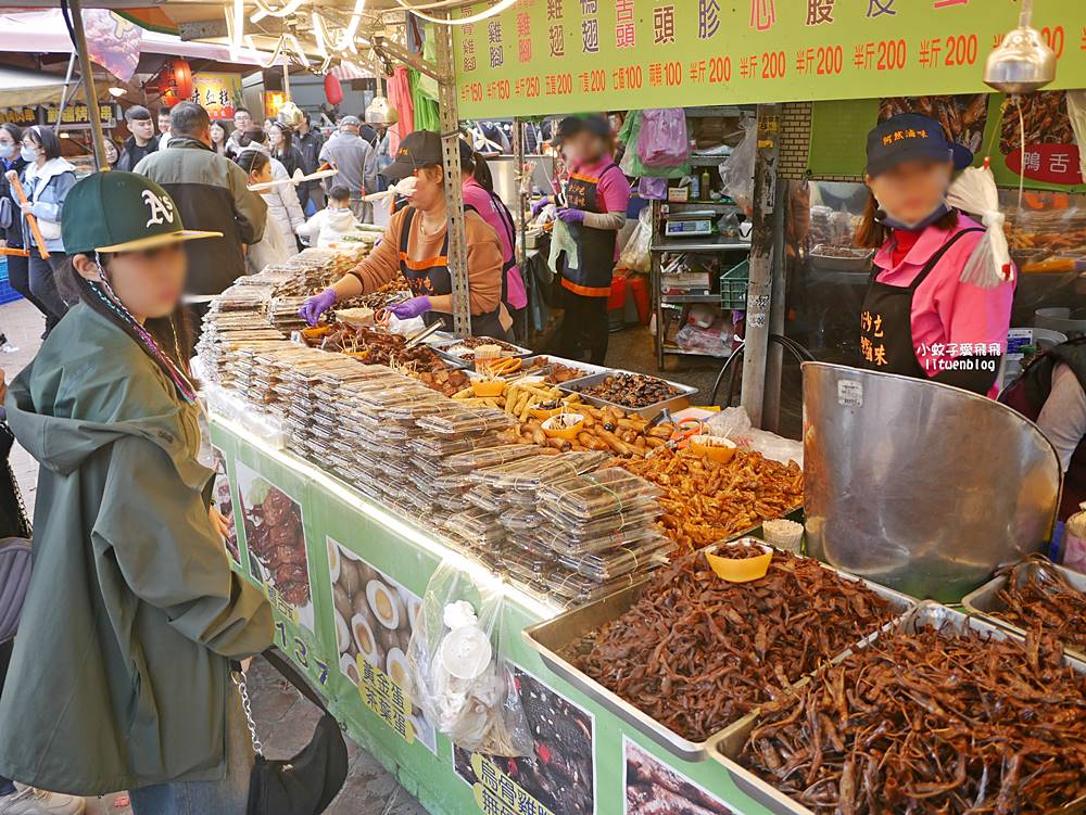 苗栗景點「白沙屯拱天宮」最有個性的媽祖，粉紅超跑的魅力與在地美食小吃
