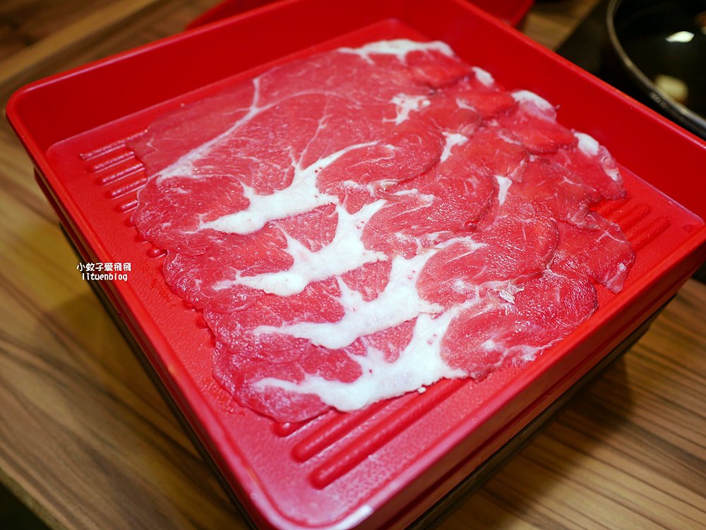 台北壽喜燒吃到飽推薦「潮肉壽喜燒」539元起多款肉+自助吧無限供應