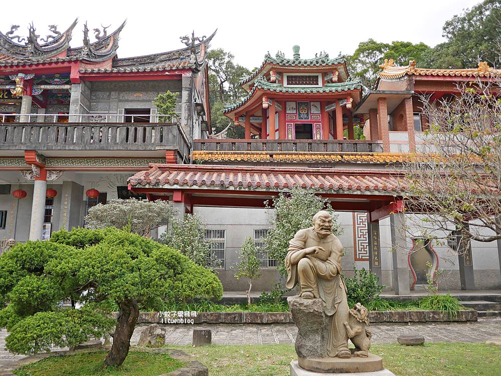 秋冬限定,汐止拱北殿古典雙拱橋賞楓秘境 秋冬限定,汐止拱北殿古典雙拱橋賞楓秘境