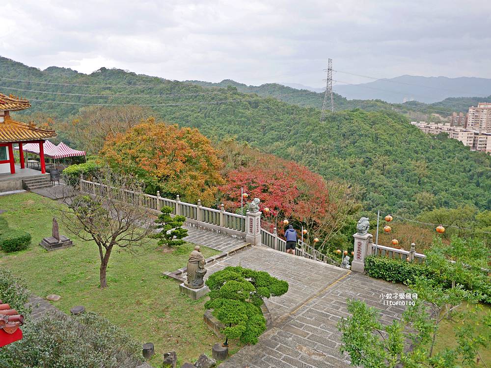 秋冬限定,汐止拱北殿古典雙拱橋賞楓秘境 秋冬限定,汐止拱北殿古典雙拱橋賞楓秘境