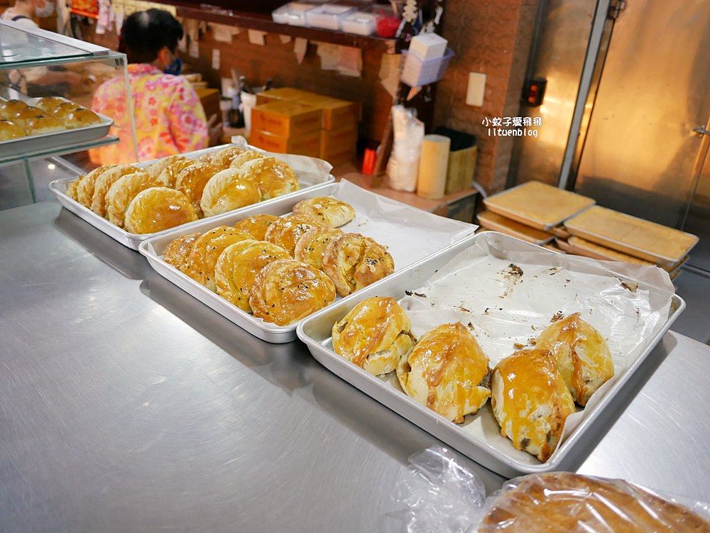 天母老店「吃吃看」在地超過45年，重濃郁系藍莓派已回購數次
