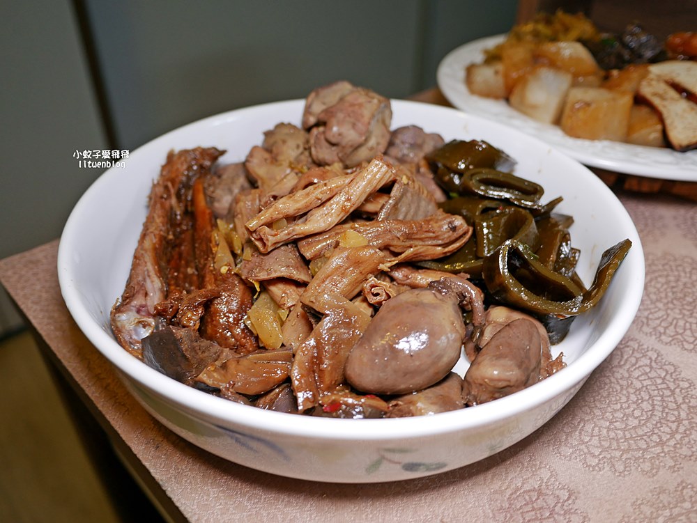 鶯歌美食「林鴻鈞滷味專賣店」超過50年在地排隊乾冷滷