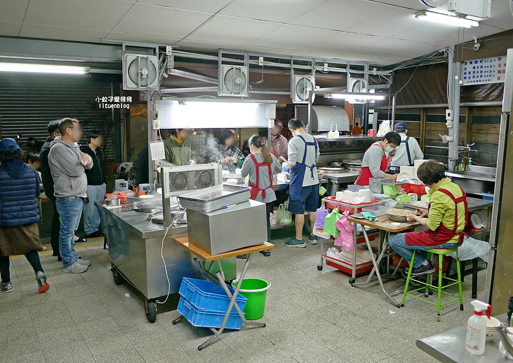 士林美食「阿堂鍋貼水餃」天母人推薦的排隊級鍋貼現包現煎 士林美食「阿堂鍋貼水餃」天母人推薦的排隊級鍋貼現包現煎