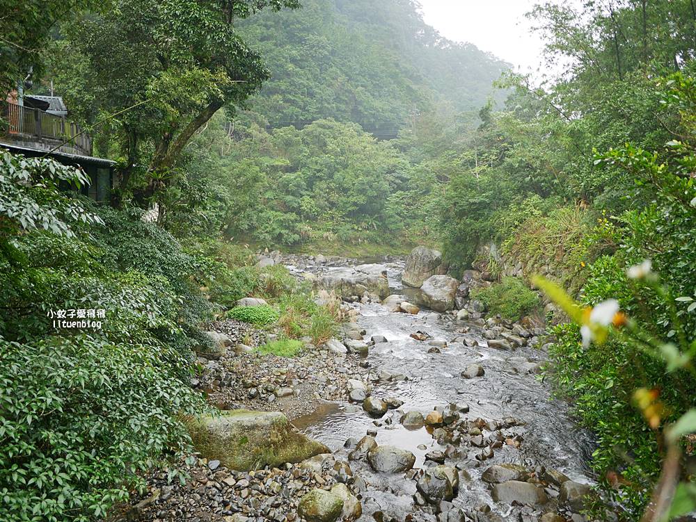 三峽美食「正德居」紅磚古厝、吊橋溪流山嵐，隱世感滿滿