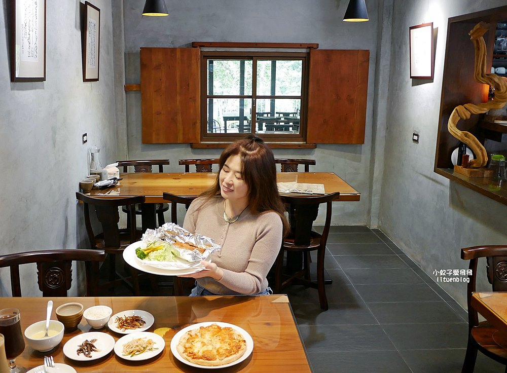 三峽美食「正德居」紅磚古厝、吊橋溪流山嵐，隱世感滿滿