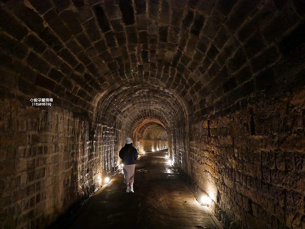 基隆新景點「劉銘傳隧道」重現台灣第一條清代鐵路隧道，獅球嶺砲台俯瞰街市基隆嶼