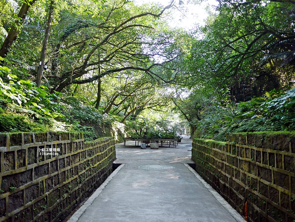 基隆新景點「劉銘傳隧道」重現台灣第一條清代鐵路隧道，獅球嶺砲台俯瞰街市基隆嶼