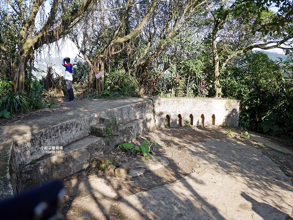 基隆新景點「劉銘傳隧道」重現台灣第一條清代鐵路隧道，獅球嶺砲台俯瞰街市基隆嶼