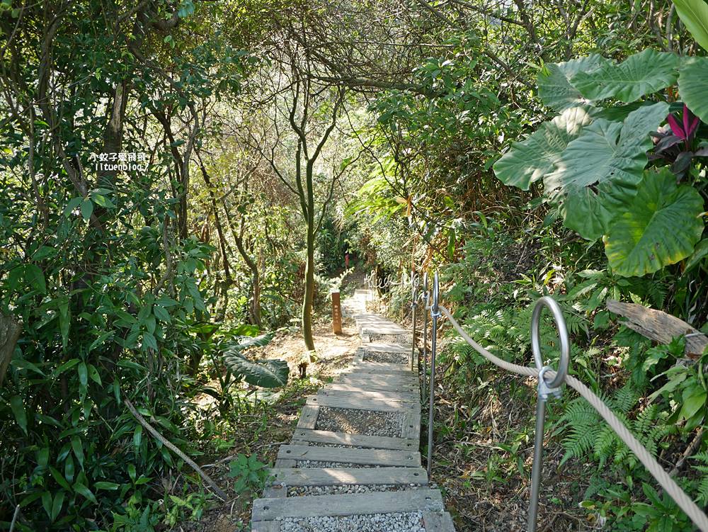 基隆新景點「劉銘傳隧道」重現台灣第一條清代鐵路隧道，獅球嶺砲台俯瞰街市基隆嶼