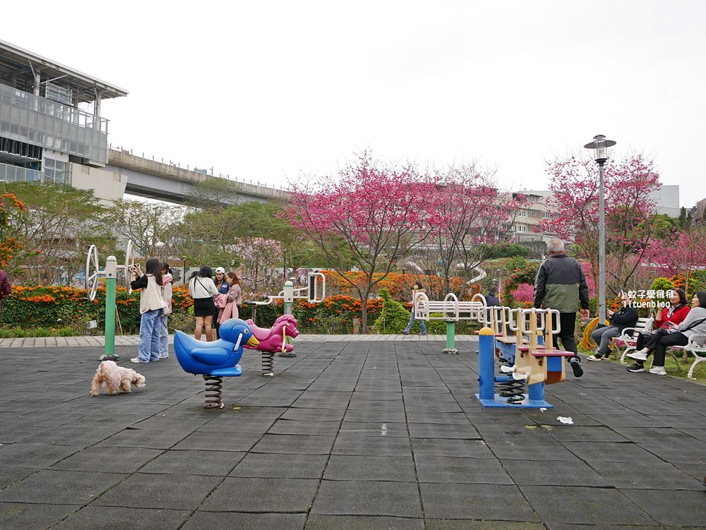 2026鶯歌永吉公園3D彩繪花廊步道、豐富兒童遊戲設施,炮仗花熱門景點,三鶯線永吉公園站 2026鶯歌永吉公園3D彩繪花廊步道、豐富兒童遊戲設施,炮仗花熱門景點,三鶯線永吉公園站