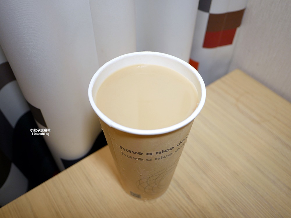 「北投本土味明泉紅茶」北投三大老牌茶飲店之一，紅茶&奶蜜系列是主力