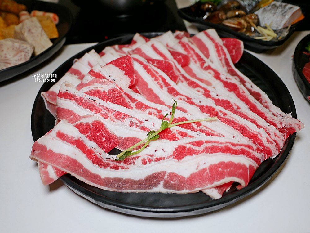 三峽火鍋|三峽北大火鍋「超有肉涮涮屋北大店PLUS」429元+10%起蔬食吧飲料冰淇淋吃到飽 三峽火鍋|三峽北大火鍋「超有肉涮涮屋北大店PLUS」429元+10%起蔬食吧飲料冰淇淋吃到飽