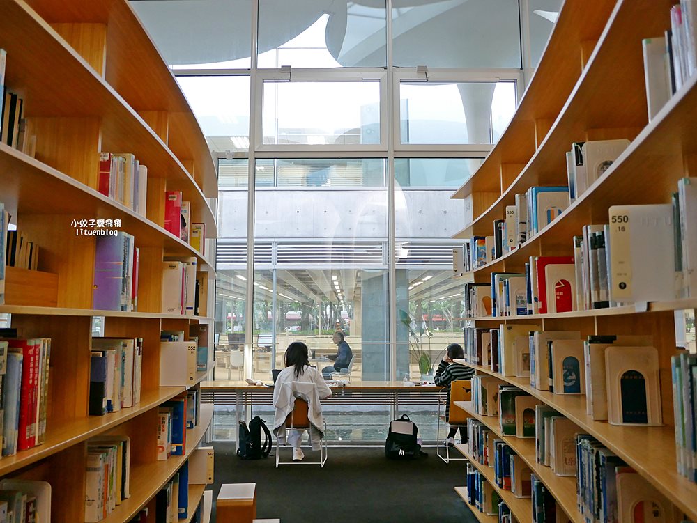 臺灣大學社科院辜振甫先生紀念圖書館，伊東豐雄打造的知識殿堂